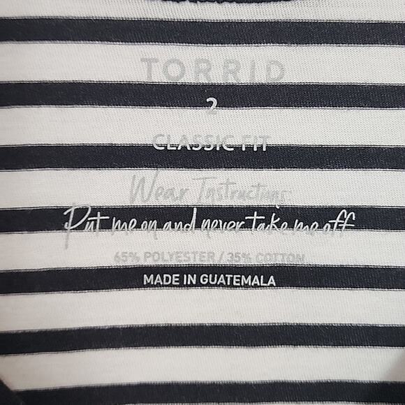 Torrid Black/White Girlfriend Signature Jersey V-neck Tee, NWT - Picture 4 of 7